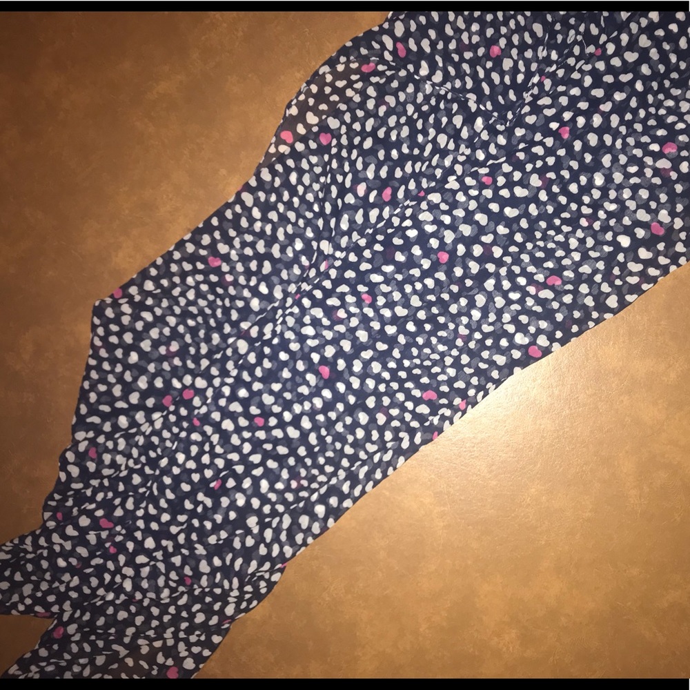 Sheer hearts scarf 💕 🧣